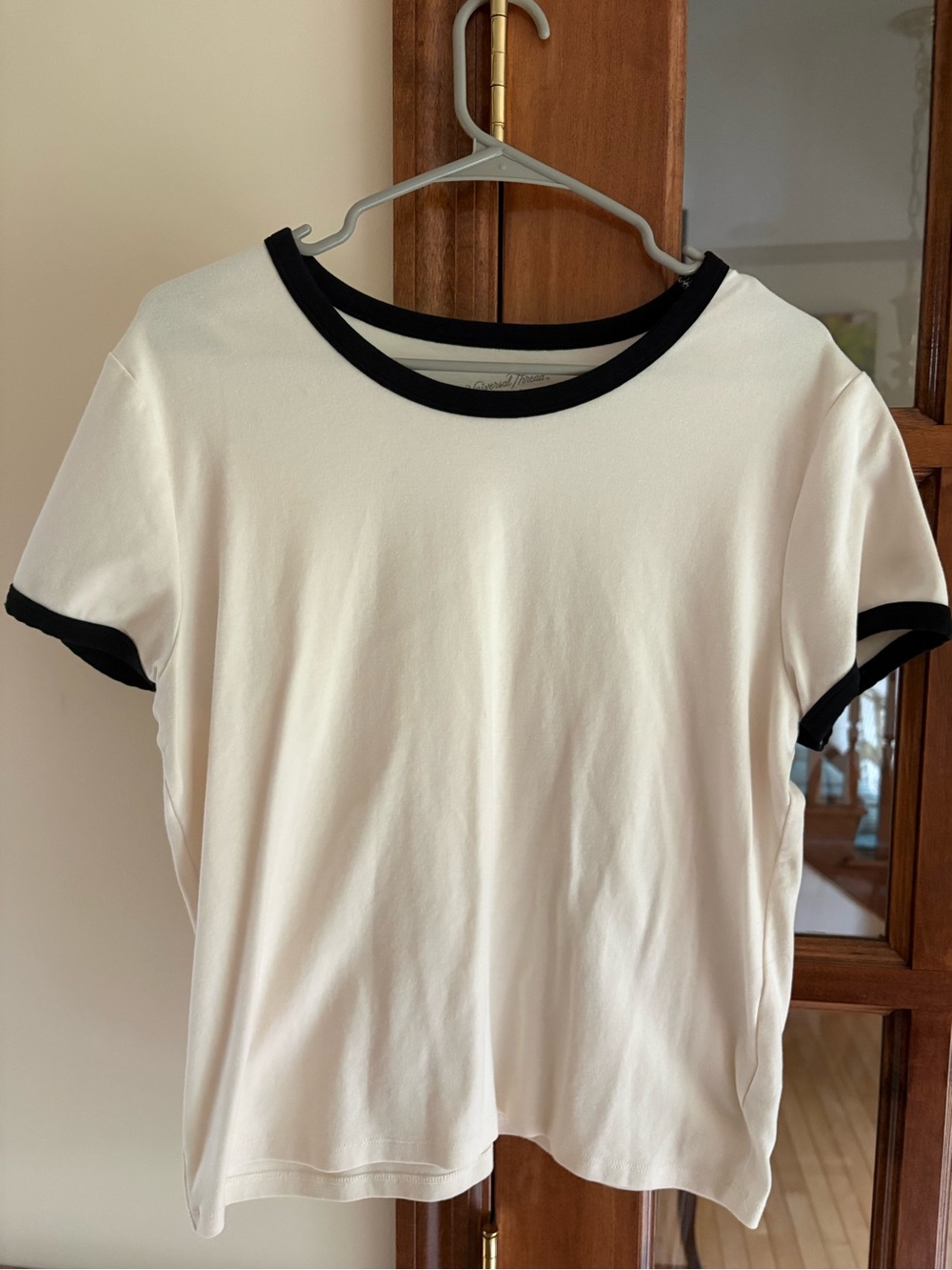Universal Thread White and Blue Tshirt size XL